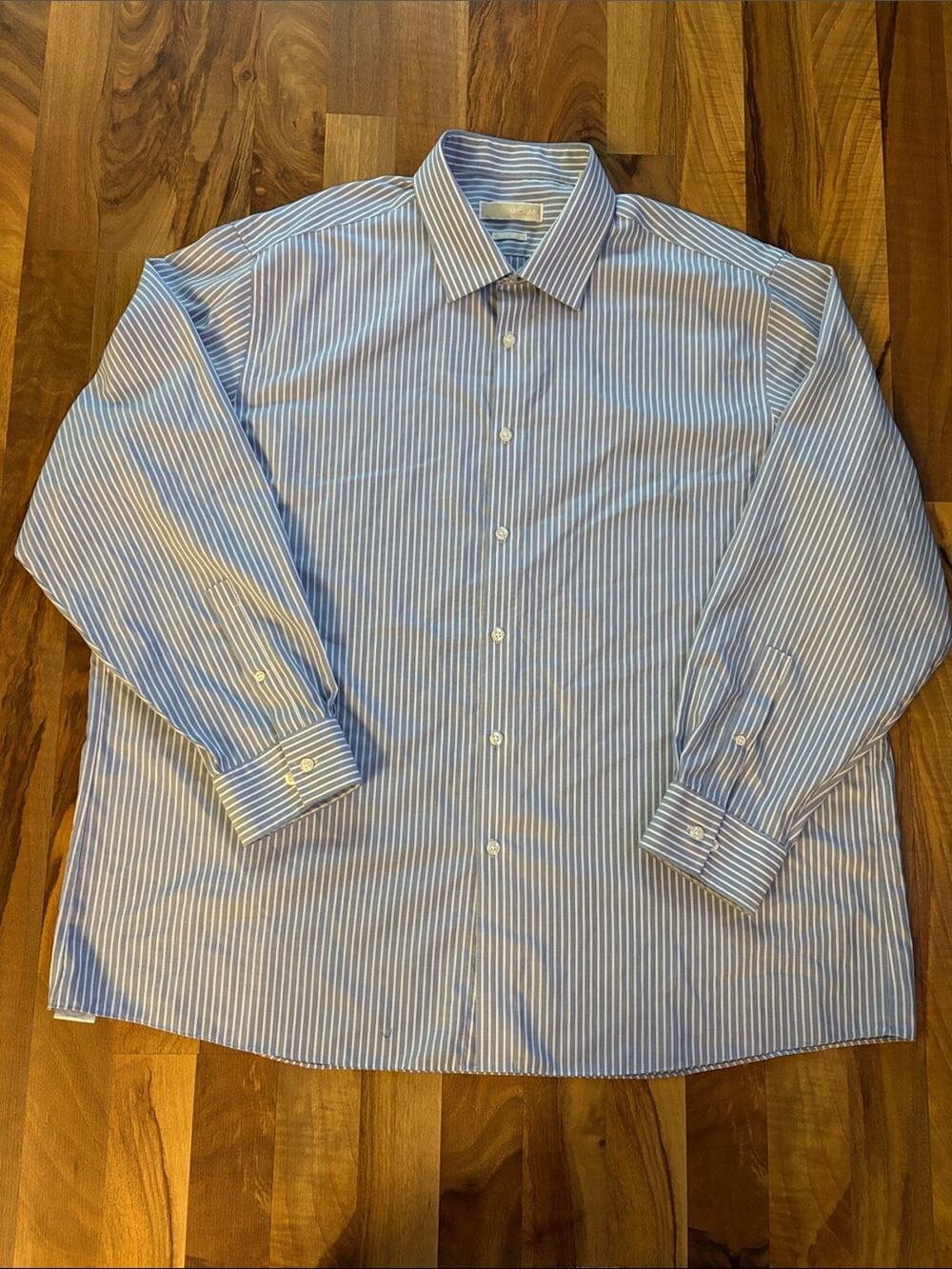 Michael Kors Men’s Blue and White Stripe Dress Shirt Neck 18.5